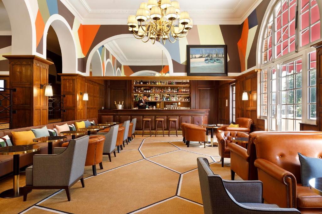 hotel-barriere-le-westminster-bar