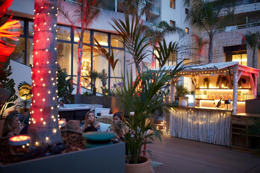 riviera-marriott-hotel-la-porte-de-monaco-terrasse