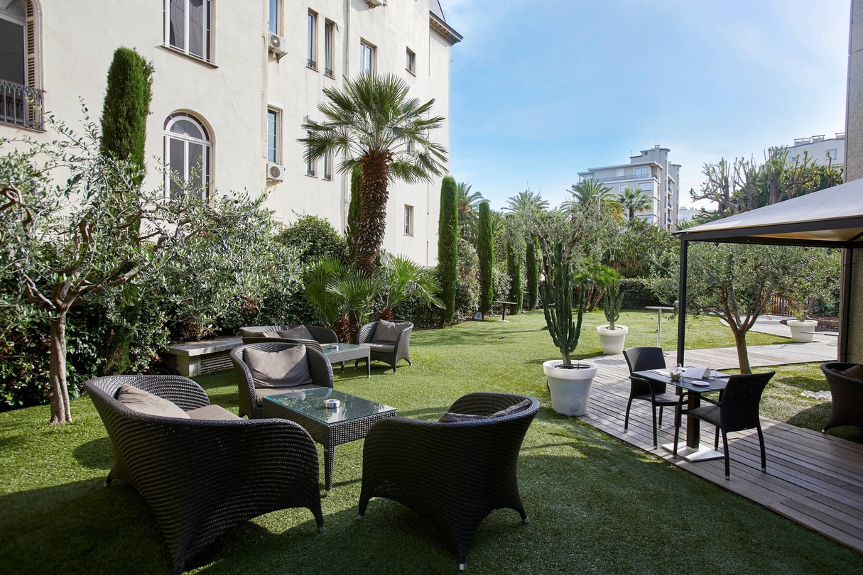 ac-hotel-by-marriott-nice-jardin